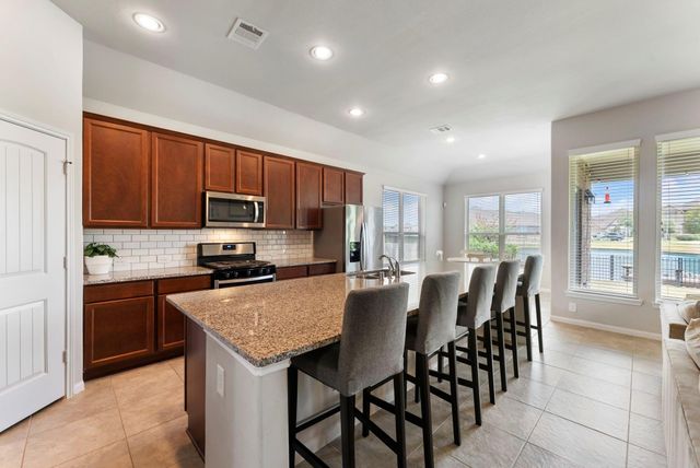 3635 Lake Bend Shore Drive, Spring, TX 77386
