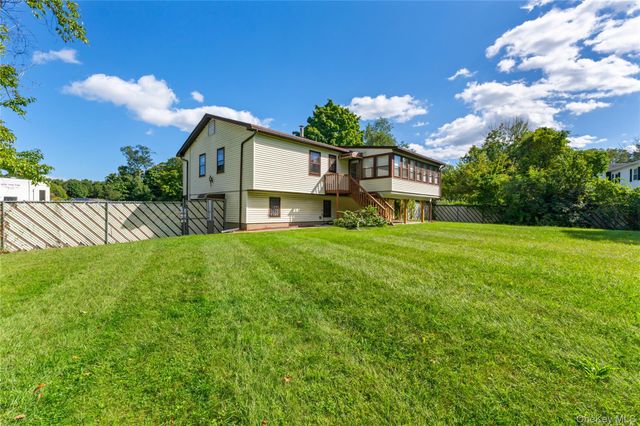 7 Roxbury Court, Spring Valley, NY 10977