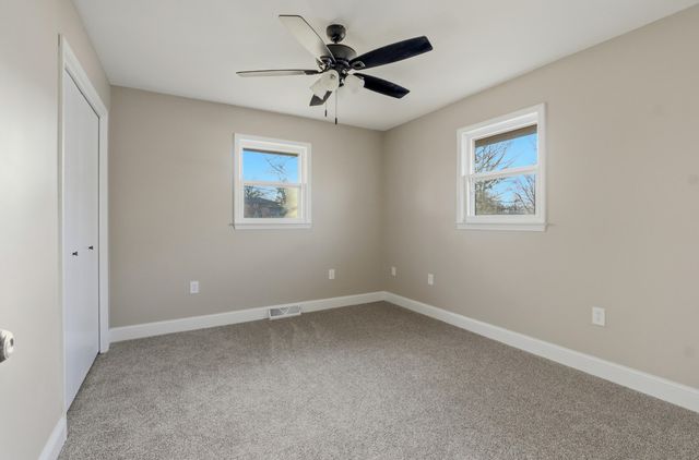 2530 N LAKE OF THE WOOD RD, Columbia, MO 65202