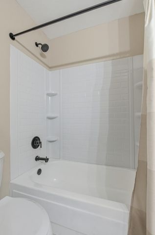 2530 N LAKE OF THE WOOD RD, Columbia, MO 65202