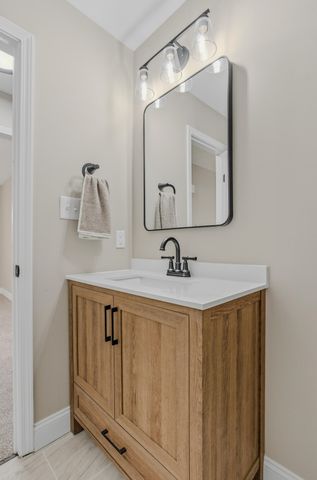 2530 N LAKE OF THE WOOD RD, Columbia, MO 65202