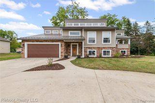 5322 Clintonville Road, Clarkston, MI 48346