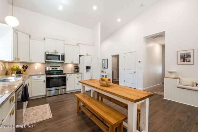 1203 Johnson Ridge Rd, Louisville, KY 40245