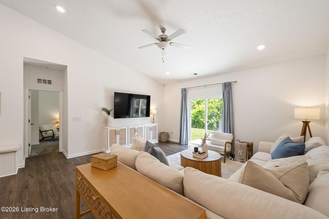 1203 Johnson Ridge Rd, Louisville, KY 40245