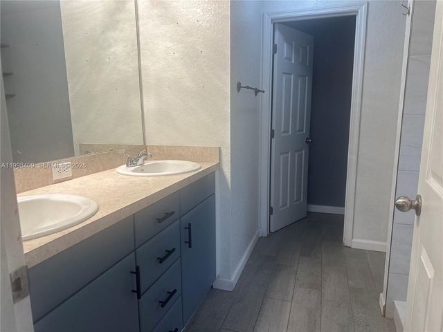 4654 Kendsha St, North Port, FL 34288