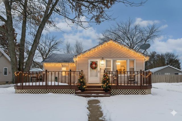 1250 E North Street, Crown Point, IN 46307