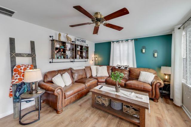 1250 E North Street, Crown Point, IN 46307