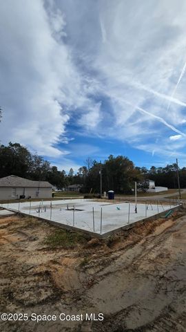 1067 W Geneva Place, Citrus Springs, FL 34434