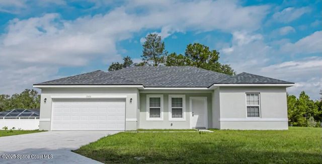 1067 W Geneva Place, Citrus Springs, FL 34434