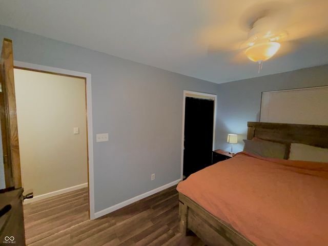 1195 E Hazelwood South Drive E, Shelbyville, IN 46176