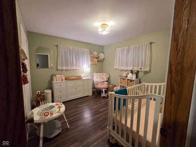 1195 E Hazelwood South Drive E, Shelbyville, IN 46176