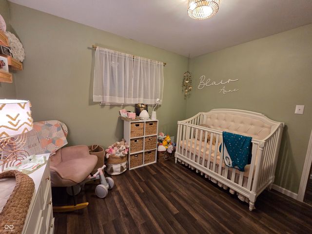 1195 E Hazelwood South Drive E, Shelbyville, IN 46176