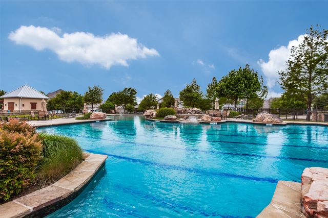 9125 Parson Drive, Lantana, TX 76226