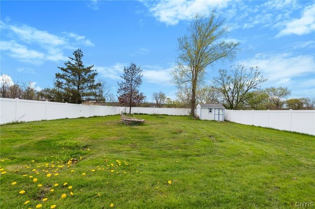 126 Alhan Parkway, Geddes, NY 13209