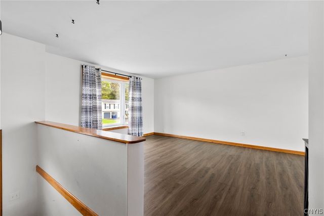 126 Alhan Parkway, Geddes, NY 13209