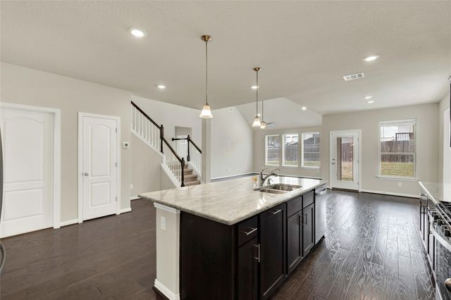 908 Leadtree LOOP, Buda, TX 78610