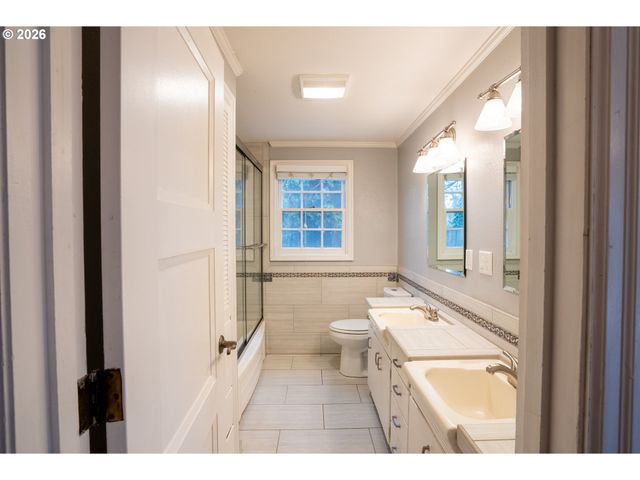 825 FILBERT Ave, Eugene, OR 97404