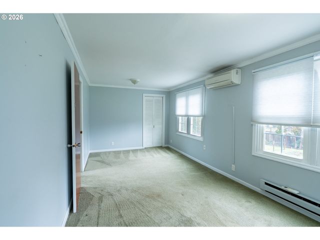 825 FILBERT Ave, Eugene, OR 97404