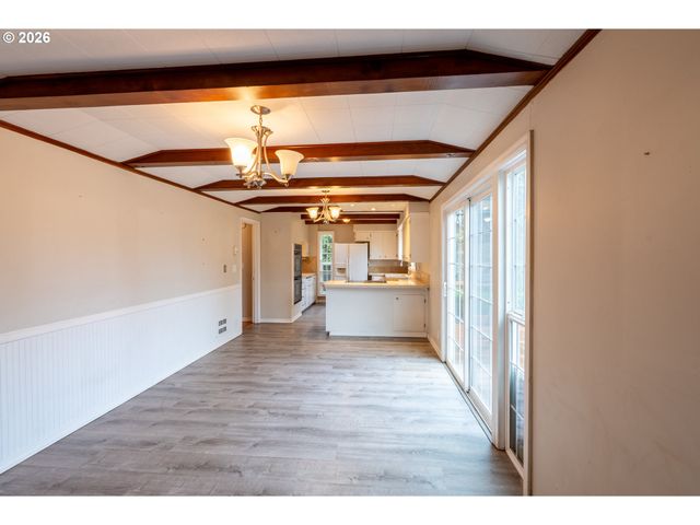 825 FILBERT Ave, Eugene, OR 97404