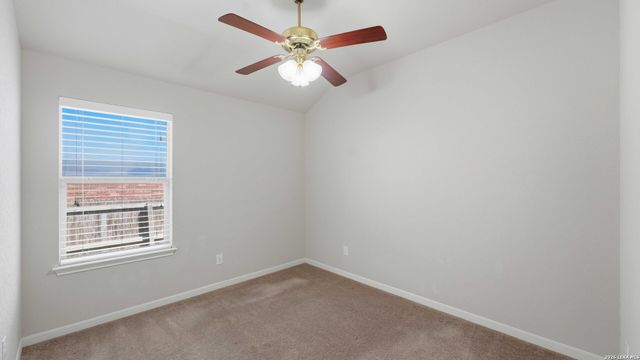 6069 Covers Cv, Schertz, TX 78108