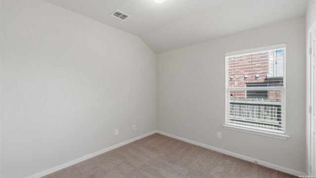 6069 Covers Cv, Schertz, TX 78108
