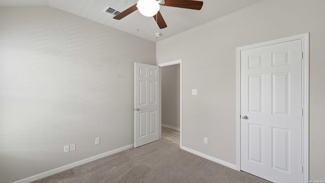 6069 Covers Cv, Schertz, TX 78108