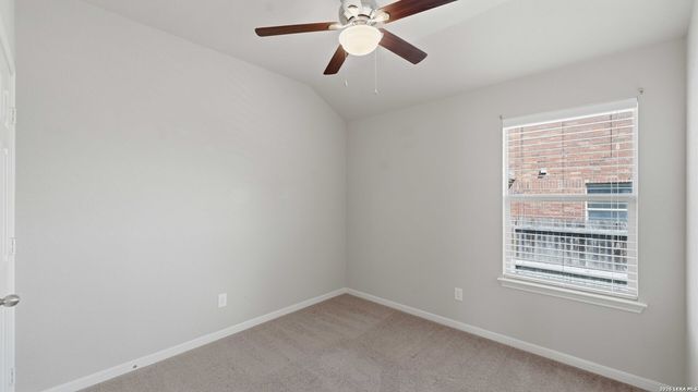 6069 Covers Cv, Schertz, TX 78108