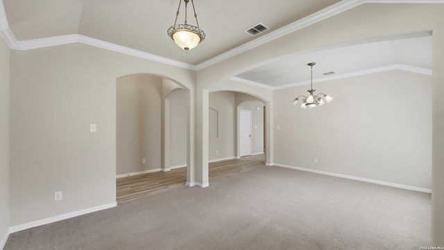 6069 Covers Cv, Schertz, TX 78108