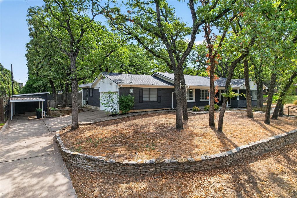 1708 Cimarron Trail, Hurst, TX 76054 — photo 3