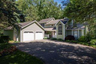 6281 Rose Arbour Avenue, Kalamazoo, MI 49009