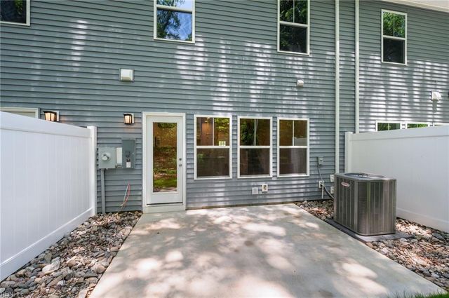 1003 Ventana St Unit 103, Suffolk, VA 23435