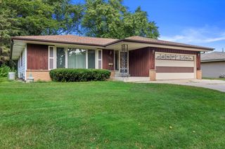 2254 W Bridge STREET, Milwaukee, WI 53221