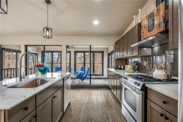 19185 Highway 303, Rogers, AR 72756