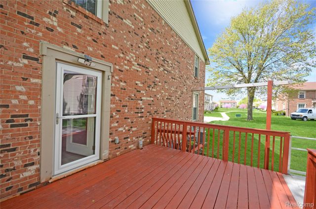 35274 Terrybrook Drive, Sterling Heights, MI 48312