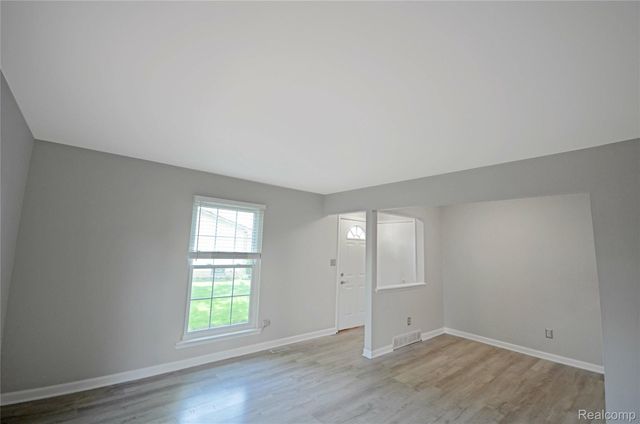 35274 Terrybrook Drive, Sterling Heights, MI 48312