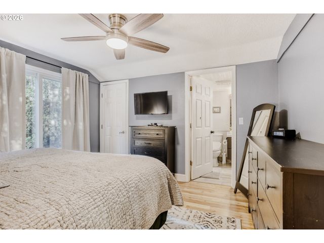 5745 Sw OLD SCHOLLS FERRY Rd, Portland, OR 97225