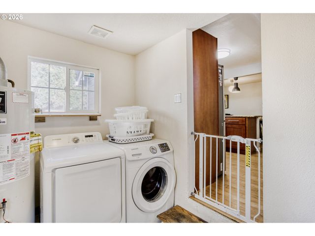 5745 Sw OLD SCHOLLS FERRY Rd, Portland, OR 97225