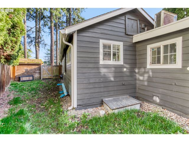 5745 Sw OLD SCHOLLS FERRY Rd, Portland, OR 97225