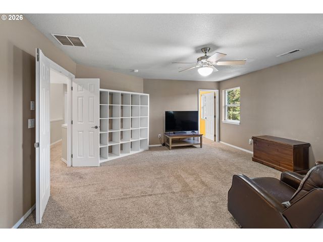 37700 Ne VERNON Rd, Washougal, WA 98671