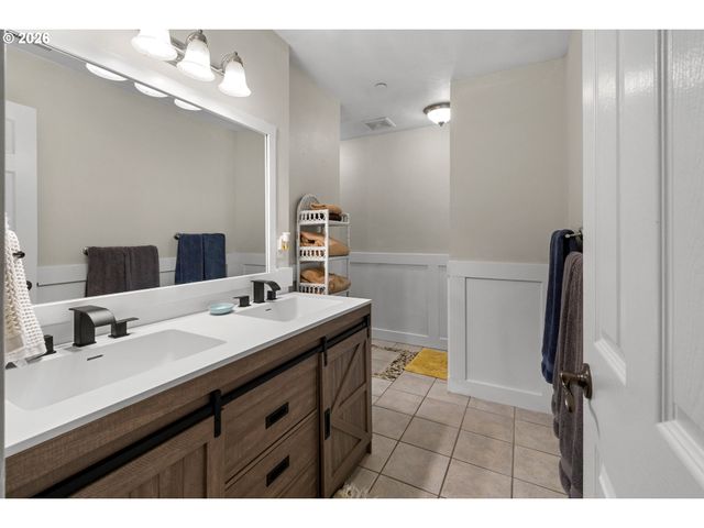 37700 Ne VERNON Rd, Washougal, WA 98671