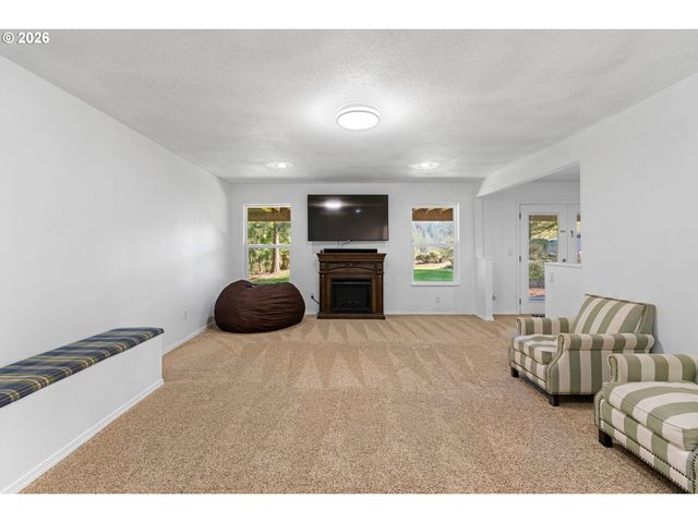 37700 Ne VERNON Rd, Washougal, WA 98671