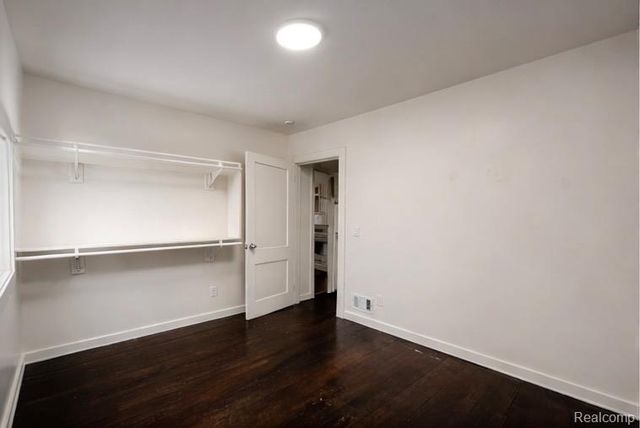 4564 Seebaldt Street, Detroit, MI 48204