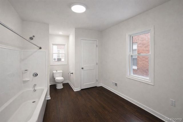 4564 Seebaldt Street, Detroit, MI 48204