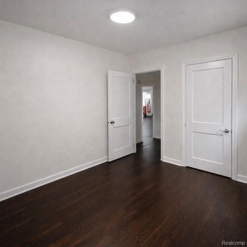 4564 Seebaldt Street, Detroit, MI 48204