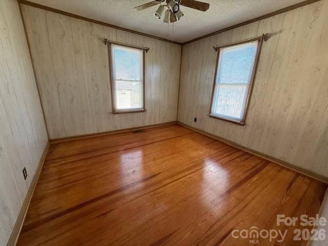 2041 Clyde Street, Dallas, NC 28034