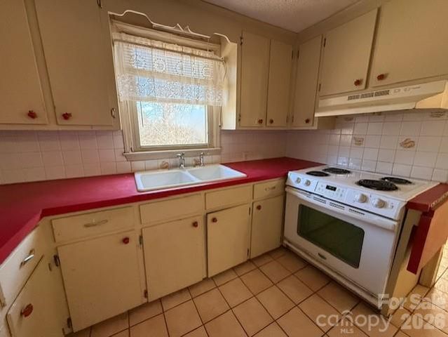 2041 Clyde Street, Dallas, NC 28034