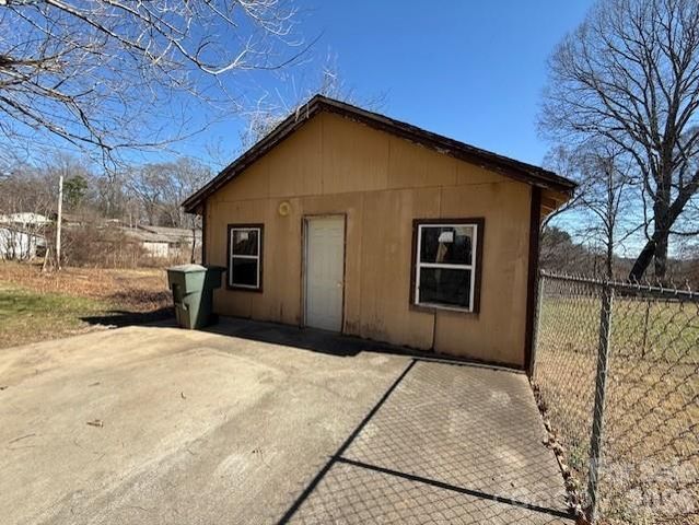 2041 Clyde Street, Dallas, NC 28034