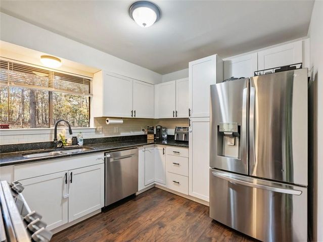 222 HEMLOCK Drive, Stockbridge, GA 30281