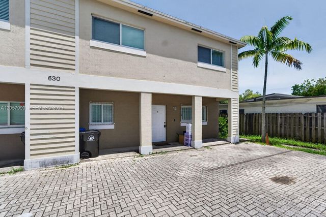630 NW 10th Ter 4, Fort Lauderdale, FL 33311