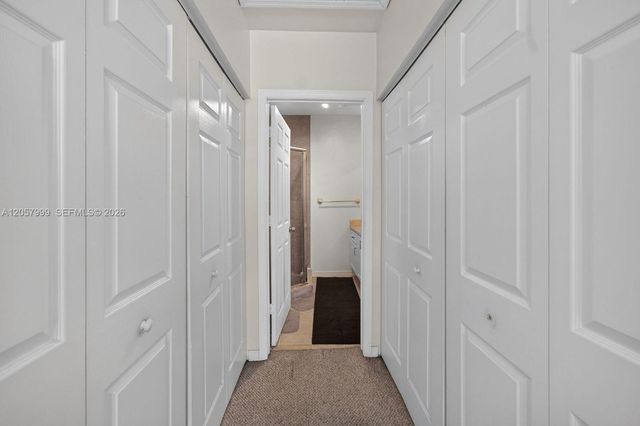 630 NW 10th Ter 4, Fort Lauderdale, FL 33311